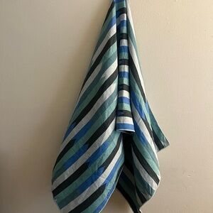 Green Collective Quick Dry Towel in Blue and Green